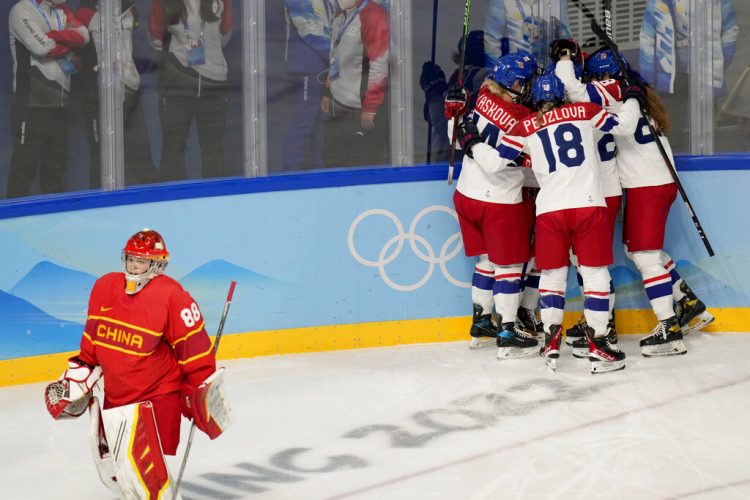 Czechs beat China 3-1, win Olympic debut in women's hockey